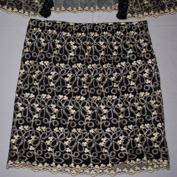 Vintage Surrealist Lace Suit - Picture 3 of 3